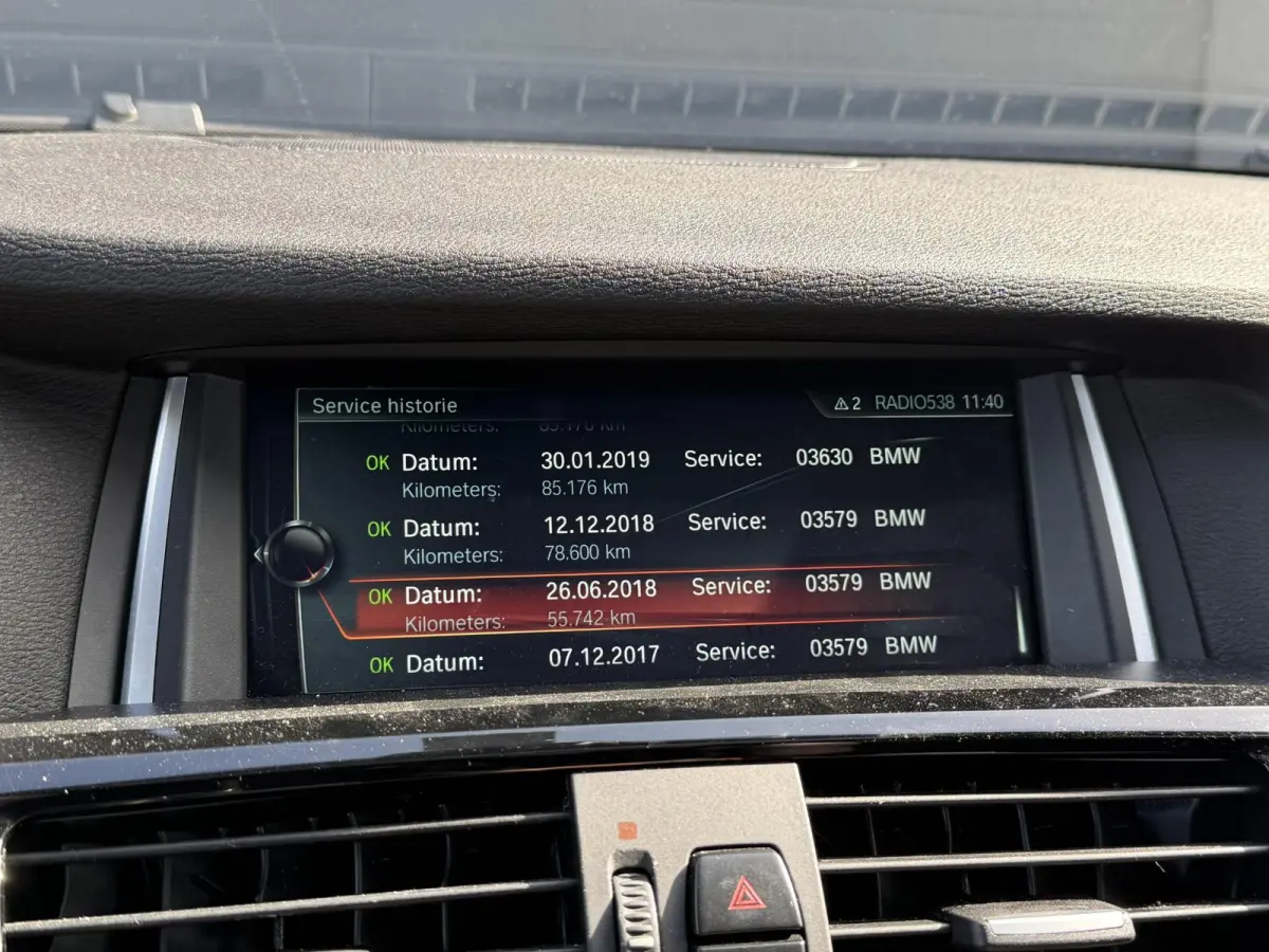 xDrive20d Centennial High Executive | Panoramadak | Head-Up Display | Navigatie | Lederen Bekleding |