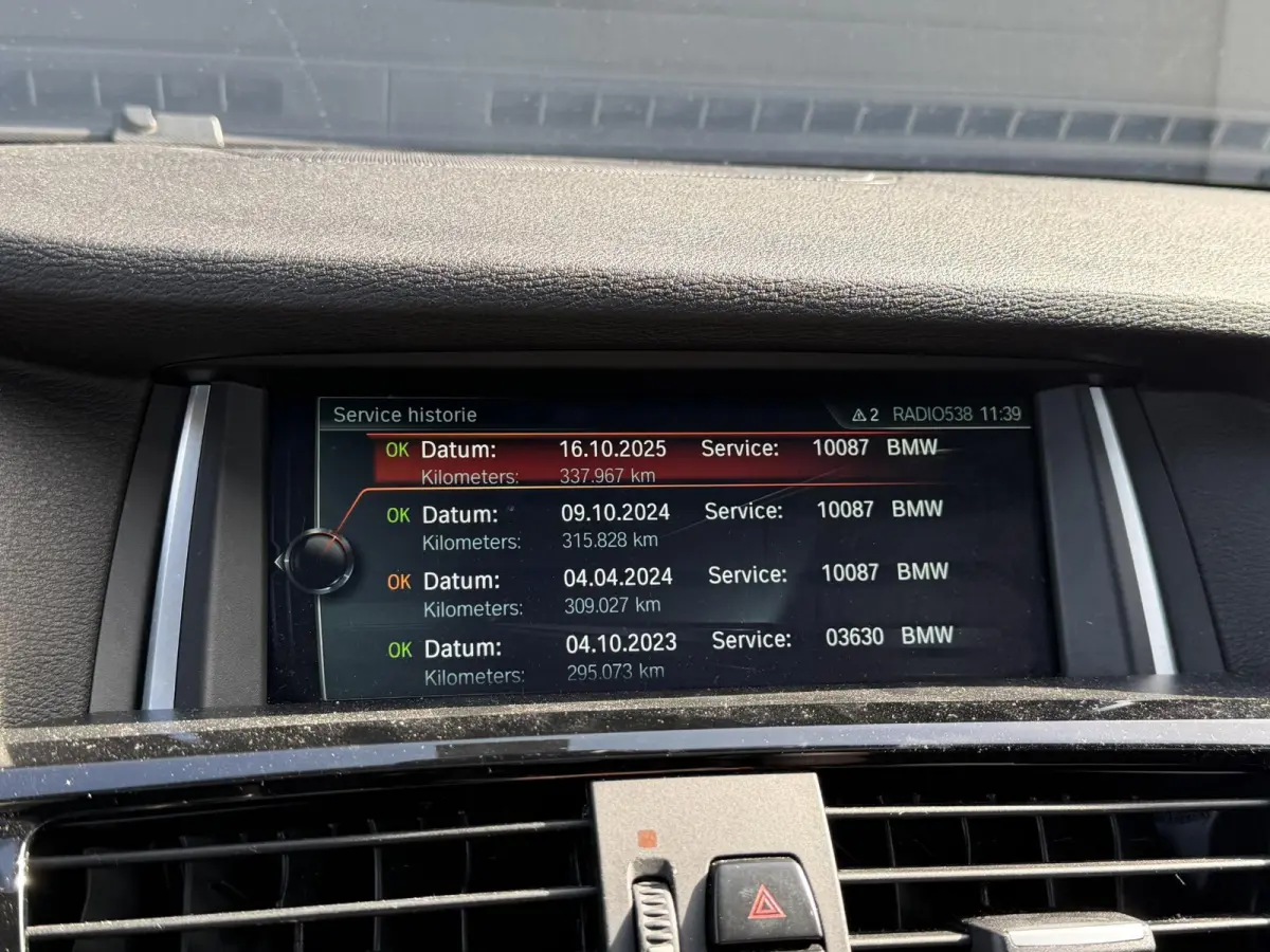 xDrive20d Centennial High Executive | Panoramadak | Head-Up Display | Navigatie | Lederen Bekleding |