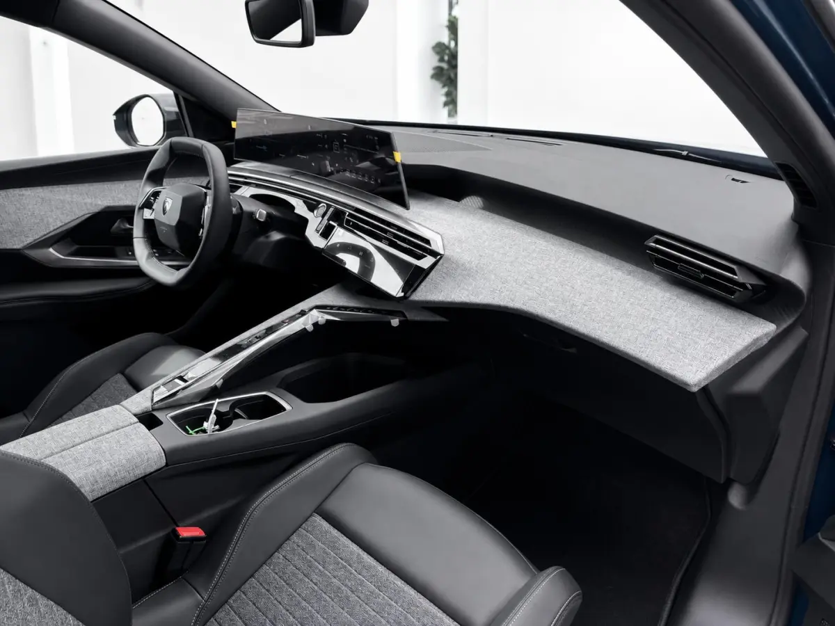 1.6 Plug-in Hybrid 195 Allure 7p | Camera | Adaptieve Cruise Control | 7 Zitplaatsen | Apple Carplay/Android Auto