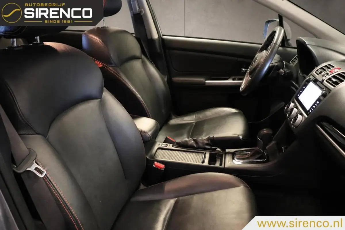 2.0i Premium AWD | leder | stoelverwarming | trekhaak | navigatie | bluetooth | climate & cruise control | keyless