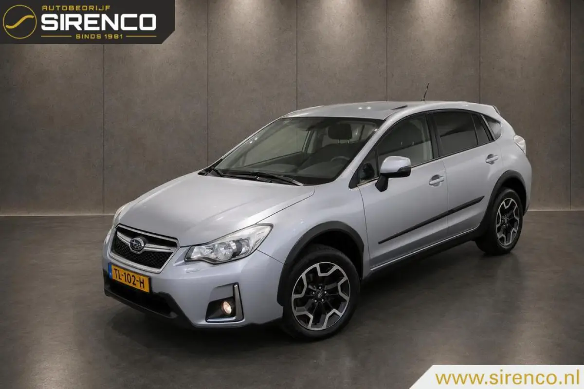 2.0i Premium AWD | leder | stoelverwarming | trekhaak | navigatie | bluetooth | climate & cruise control | keyless