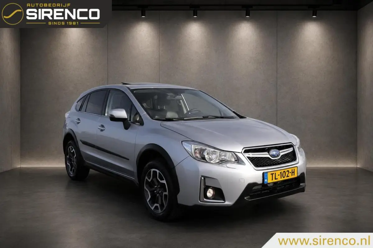 2.0i Premium AWD | leder | stoelverwarming | trekhaak | navigatie | bluetooth | climate & cruise control | keyless