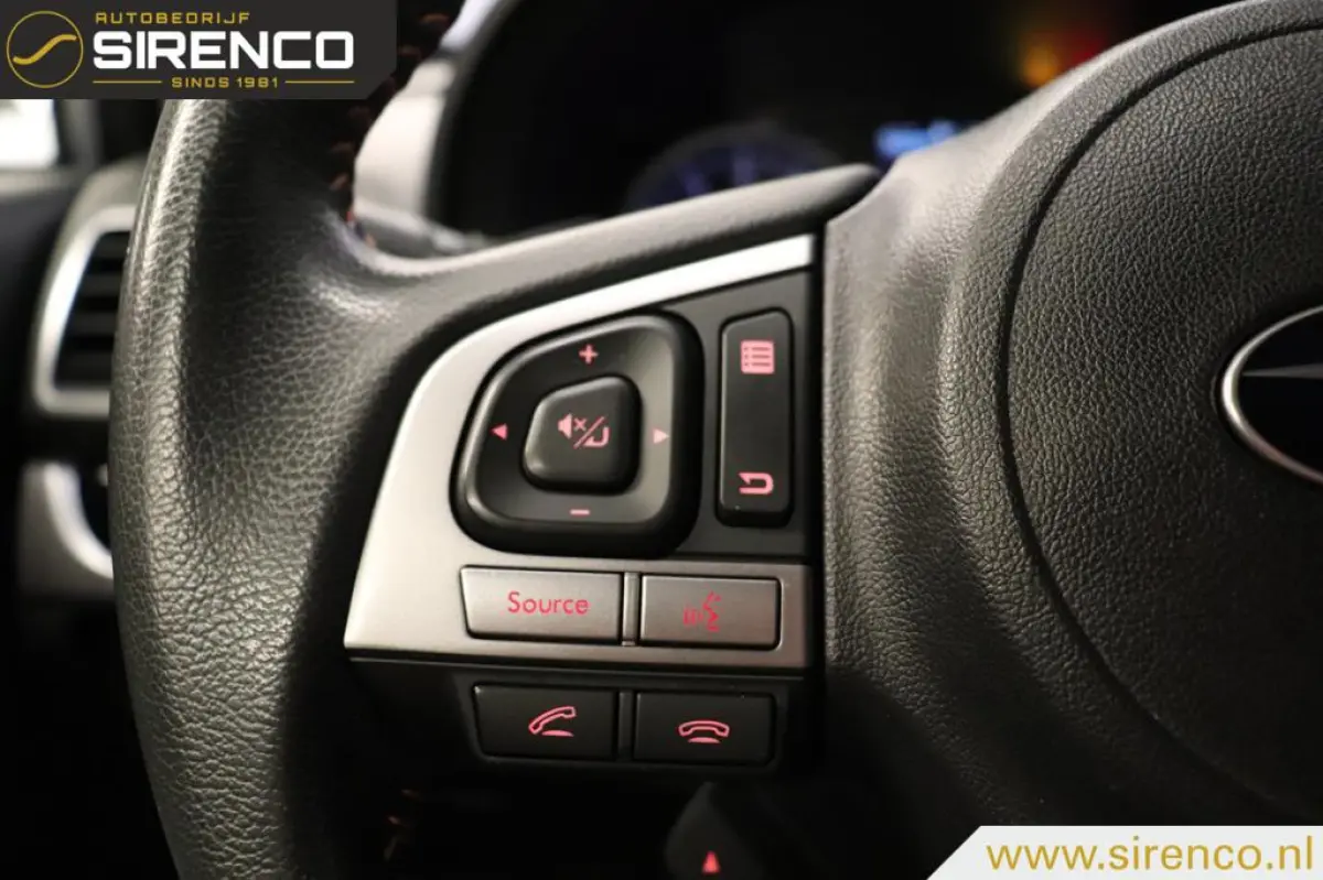2.0i Premium AWD | leder | stoelverwarming | trekhaak | navigatie | bluetooth | climate & cruise control | keyless