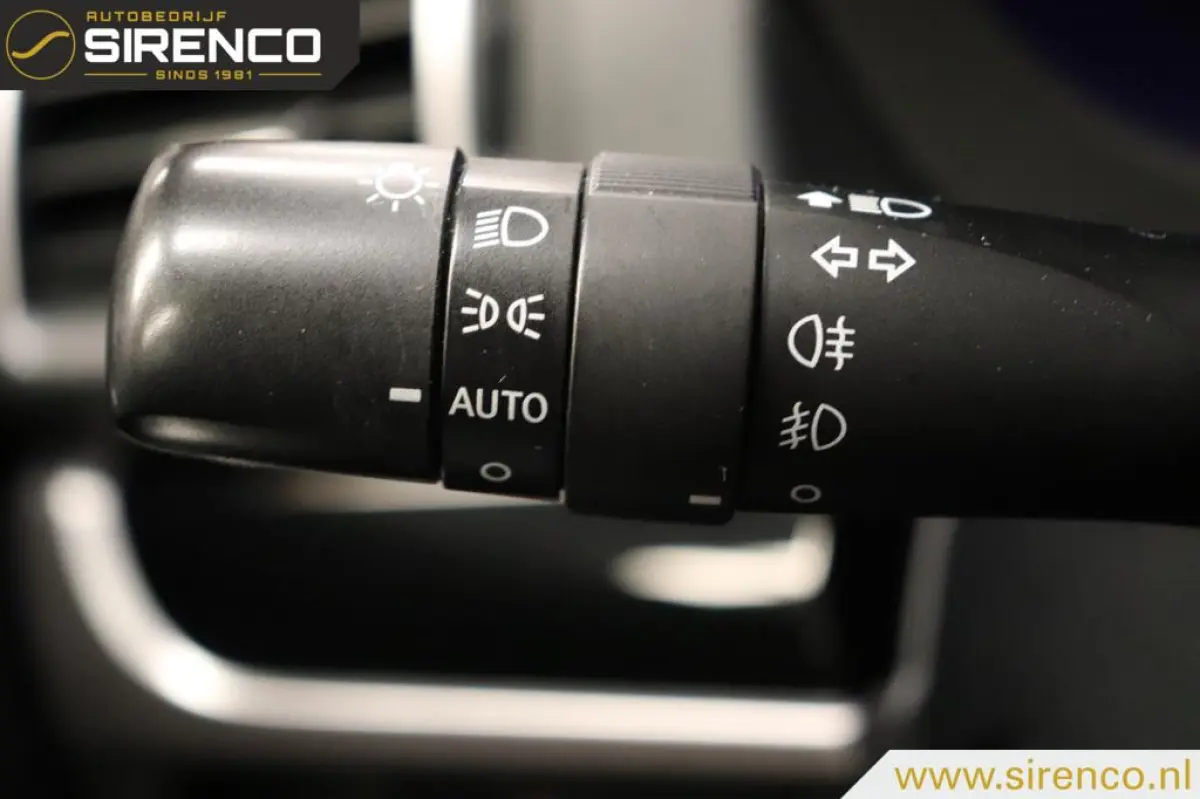 2.0i Premium AWD | leder | stoelverwarming | trekhaak | navigatie | bluetooth | climate & cruise control | keyless