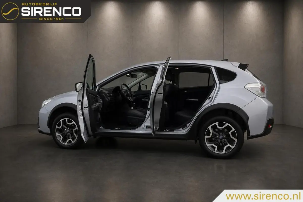 2.0i Premium AWD | leder | stoelverwarming | trekhaak | navigatie | bluetooth | climate & cruise control | keyless