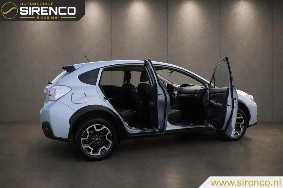 2.0i Premium AWD | leder | stoelverwarming | trekhaak | navigatie | bluetooth | climate & cruise control | keyless
