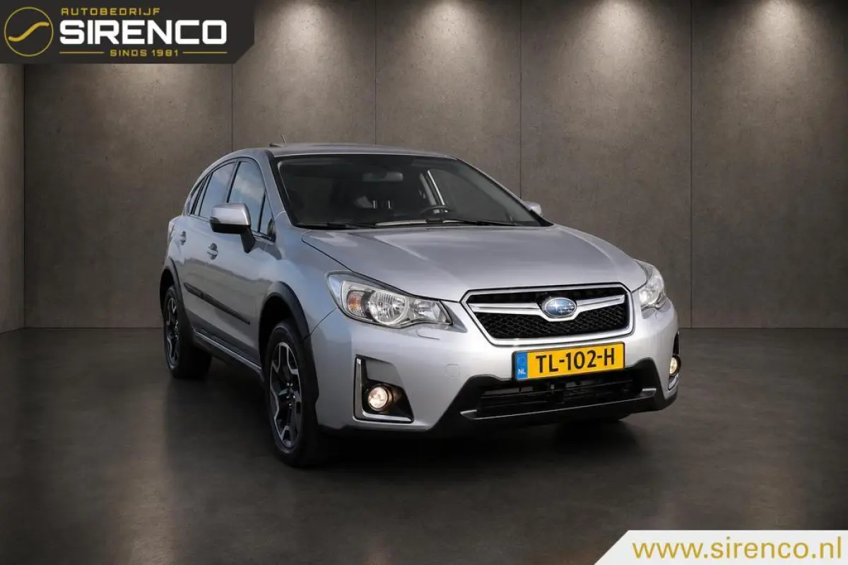 2.0i Premium AWD | leder | stoelverwarming | trekhaak | navigatie | bluetooth | climate & cruise control | keyless