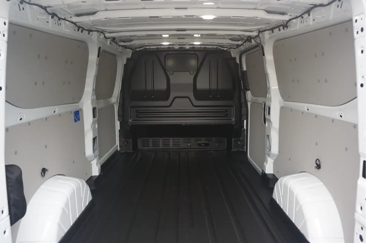 320L 218PK 71KWH Limited AUT BPM VRIJ!! Navi, ACC, 360° Cam, 17" LM!! NR. EC29