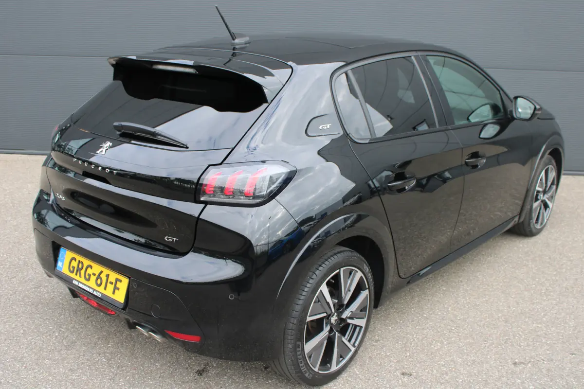 1.2 PureTech 130pk EAT8 GT | Automaat | Panoramadak | Navigatie | Camera | Apple carplay | Bluetooth |