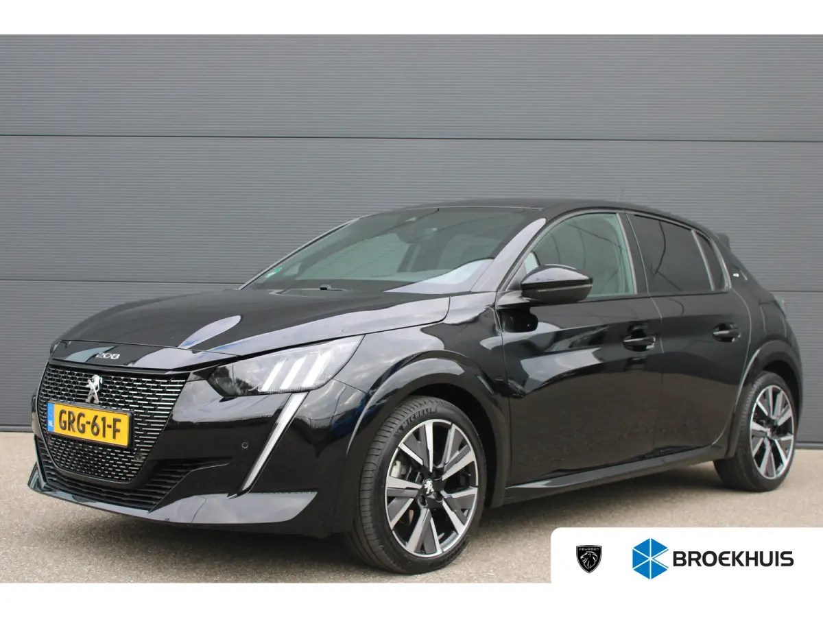 1.2 PureTech 130pk EAT8 GT | Automaat | Panoramadak | Navigatie | Camera | Apple carplay | Bluetooth |
