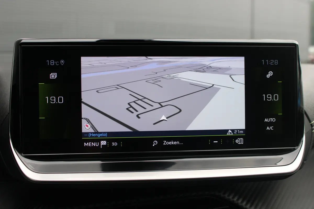 1.2 PureTech 130pk EAT8 GT | Automaat | Panoramadak | Navigatie | Camera | Apple carplay | Bluetooth |