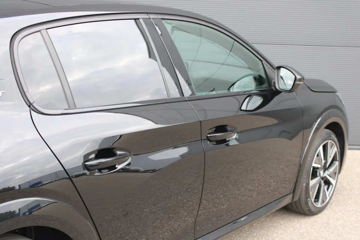 1.2 PureTech 130pk EAT8 GT | Automaat | Panoramadak | Navigatie | Camera | Apple carplay | Bluetooth |