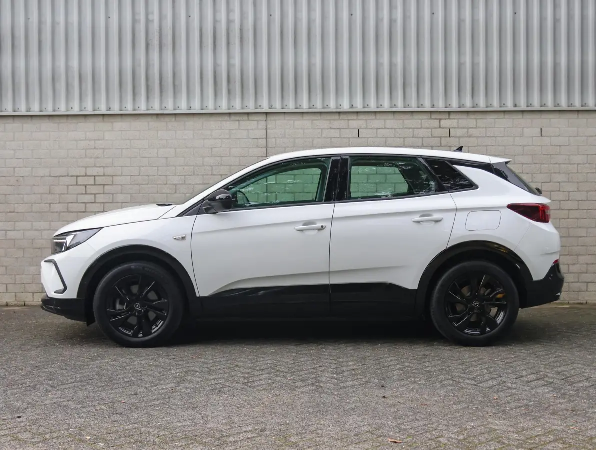 1.6 225pk Hybrid GS | Navigatie | Camera | Stoel- en stuurverwarming | Dodehoekbewaking