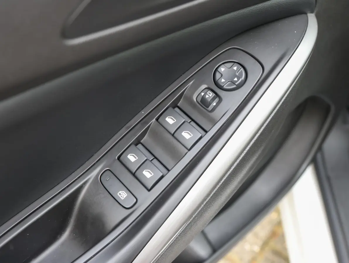 1.6 225pk Hybrid GS | Navigatie | Camera | Stoel- en stuurverwarming | Dodehoekbewaking