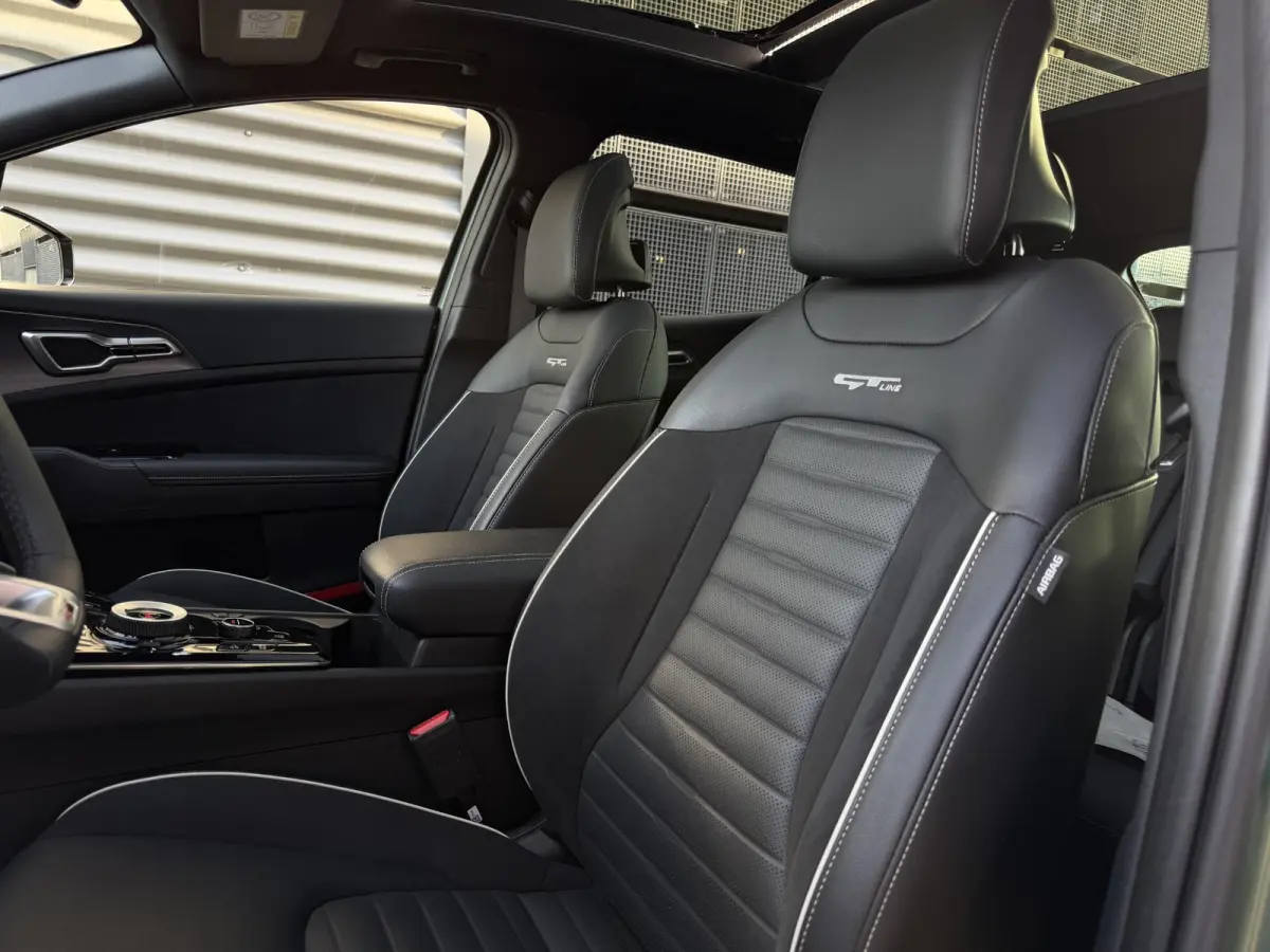 1.6 T-GDi Plug-in Hybrid AWD GT-PlusLine | Volledig Black Pack | 360 camera | Dodehoek camera | Memory seats | Harman/Kardon geluidsinstallatie | Glazen schuif-/kanteldak | Stoelventilatie |