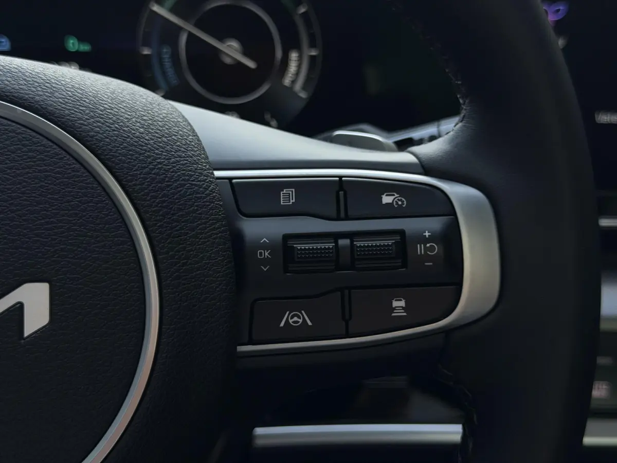 1.6 T-GDi Plug-in Hybrid AWD GT-PlusLine | Volledig Black Pack | 360 camera | Dodehoek camera | Memory seats | Harman/Kardon geluidsinstallatie | Glazen schuif-/kanteldak | Stoelventilatie |