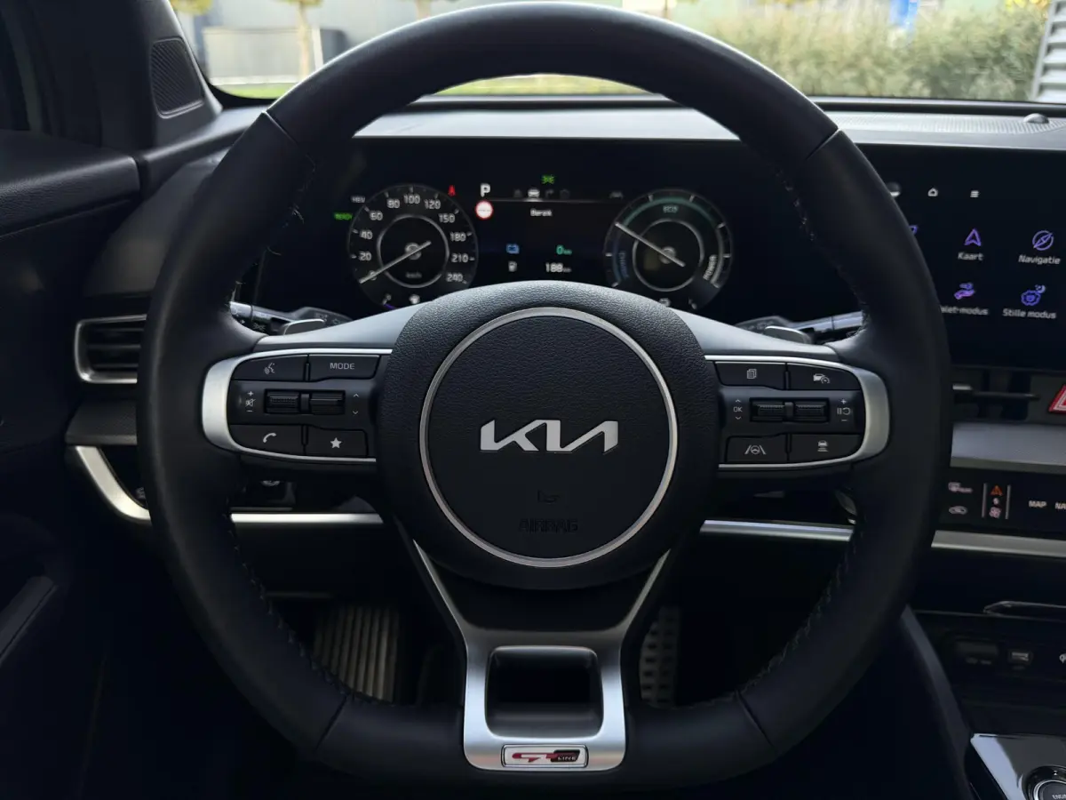 1.6 T-GDi Plug-in Hybrid AWD GT-PlusLine | Volledig Black Pack | 360 camera | Dodehoek camera | Memory seats | Harman/Kardon geluidsinstallatie | Glazen schuif-/kanteldak | Stoelventilatie |