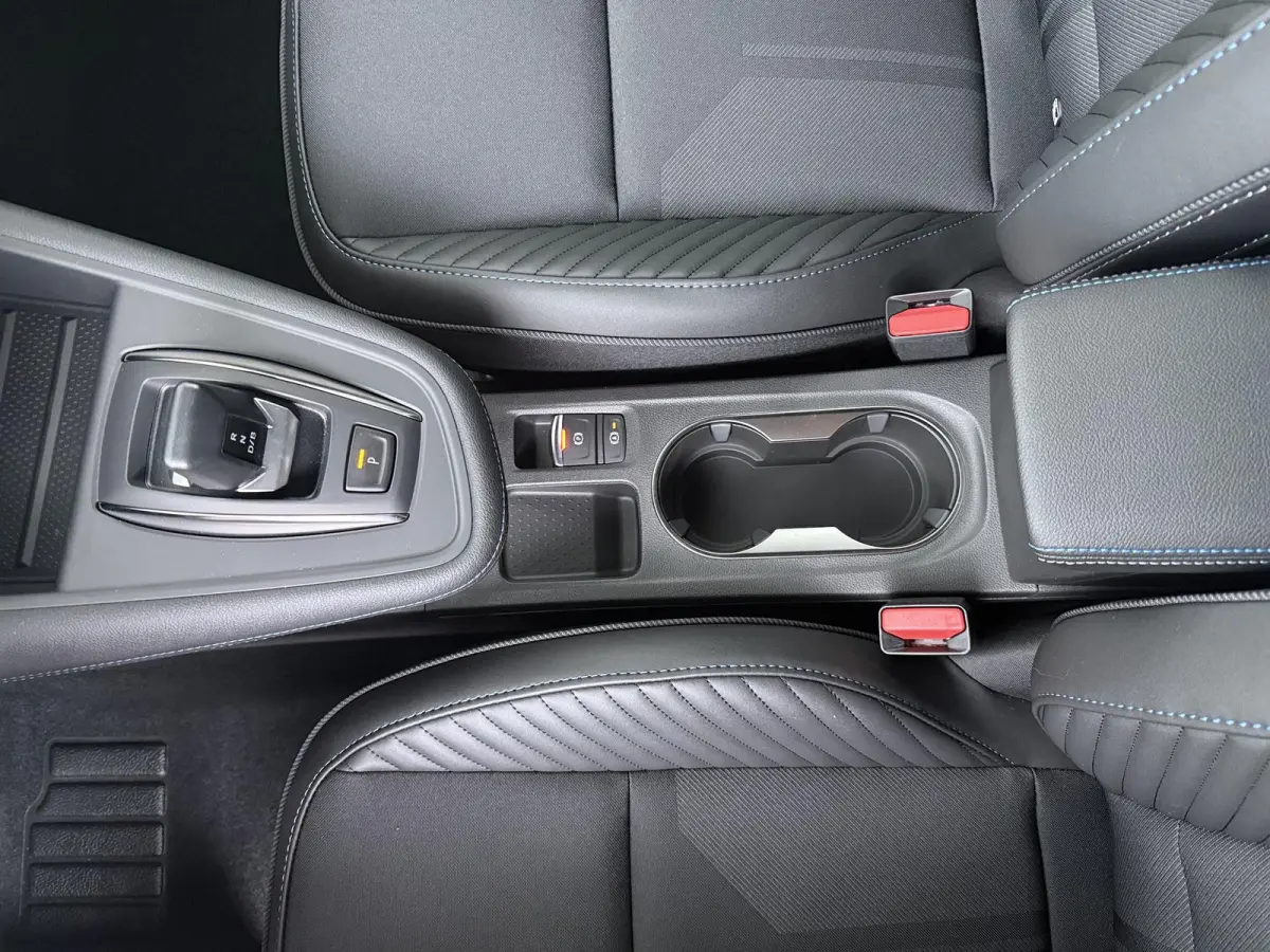 esprit Alpine full hybrid E-Tech 160 | pack privilège |
