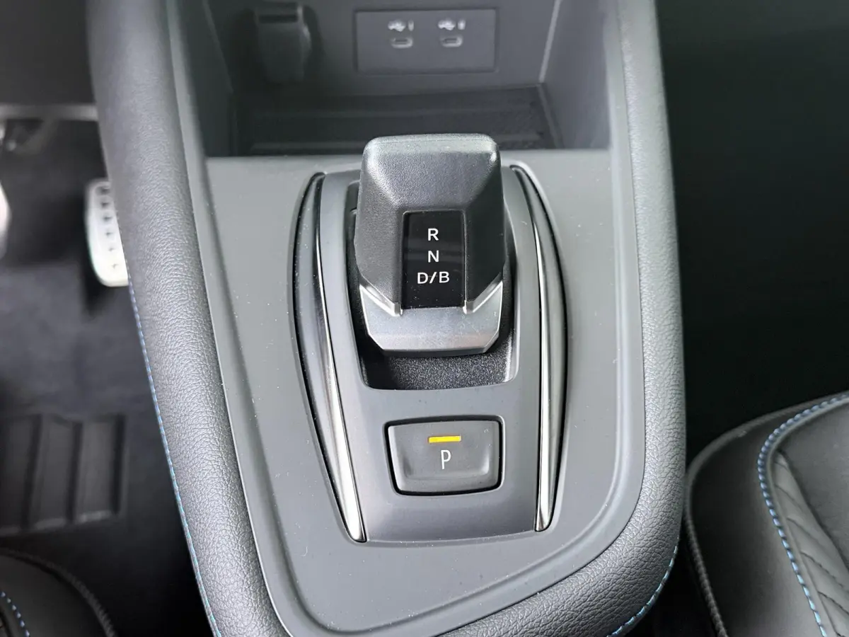 esprit Alpine full hybrid E-Tech 160 | pack privilège |