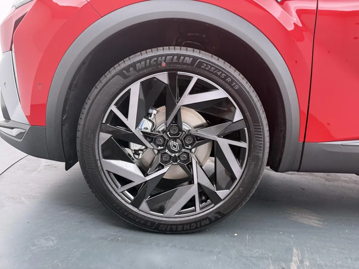 esprit Alpine full hybrid E-Tech 160 | pack privilège |
