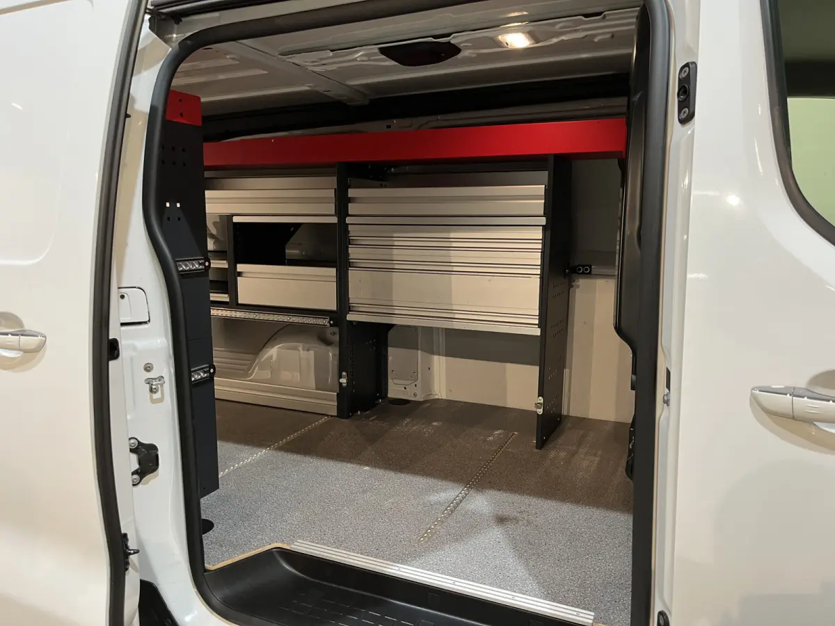 2.0 CDTI L3H1 145 PK Servicebus / Würth Inrichting / Euro 6 / Airco / Camera / Cruise Control / CarPlay / 3-Zits