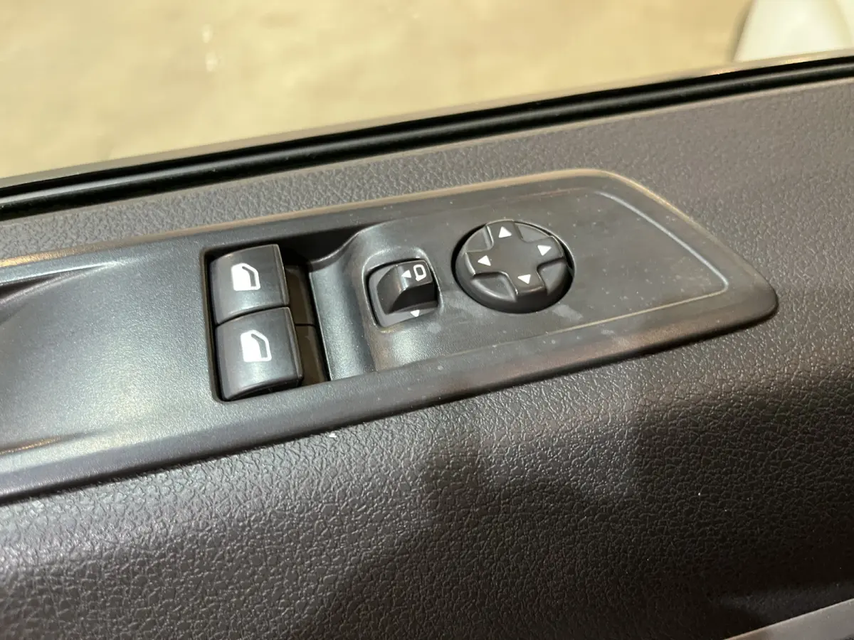 2.0 CDTI L3H1 145 PK Servicebus / Würth Inrichting / Euro 6 / Airco / Camera / Cruise Control / CarPlay / 3-Zits