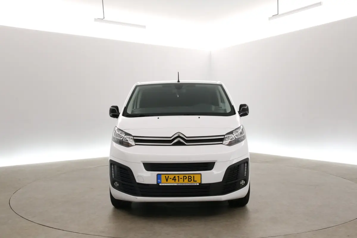 Citroën Jumpy 2.0 BlueHDI 145PK L3H1 | DC | 6 Zits |  Airco | Cruise | Trekhaak | Carplay | Navi