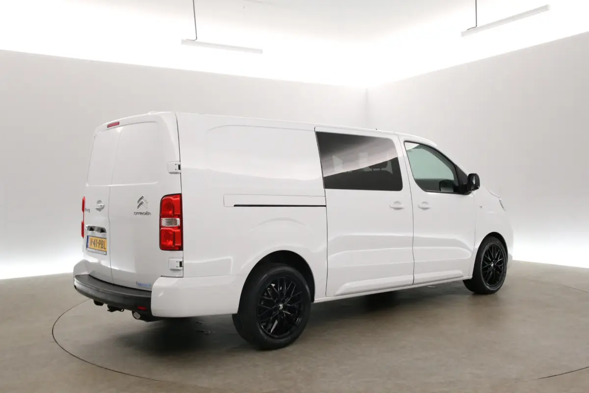 Citroën Jumpy 2.0 BlueHDI 145PK L3H1 | DC | 6 Zits |  Airco | Cruise | Trekhaak | Carplay | Navi