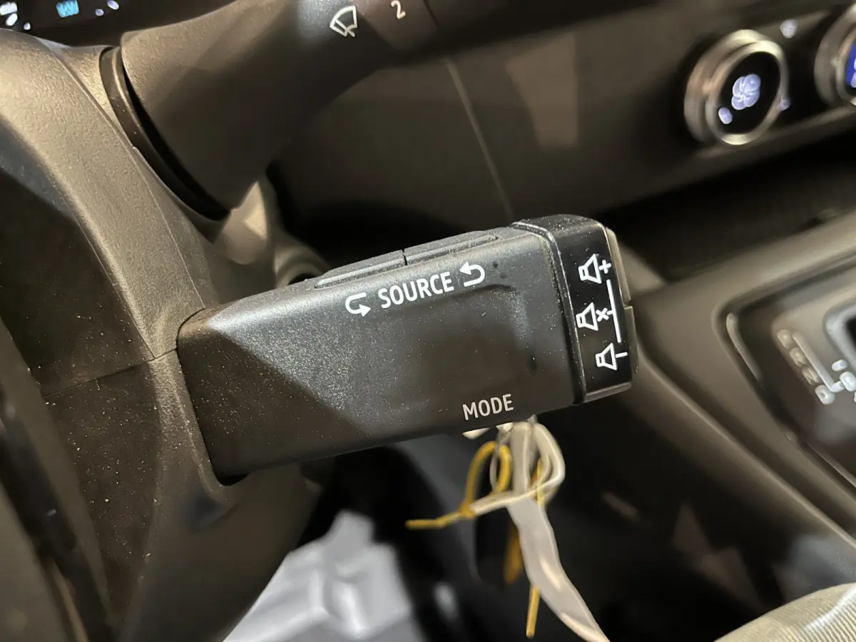 N-Connecta L1 44 kWh / 100% elektrisch !! / SOH 99% / Airco / Cruise Control / CarPlay / Camera / 4.900 KM !!