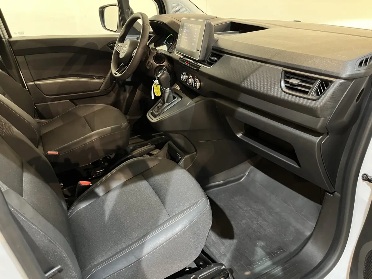 N-Connecta L1 44 kWh / 100% elektrisch !! / SOH 99% / Airco / Cruise Control / CarPlay / Camera / 4.900 KM !!