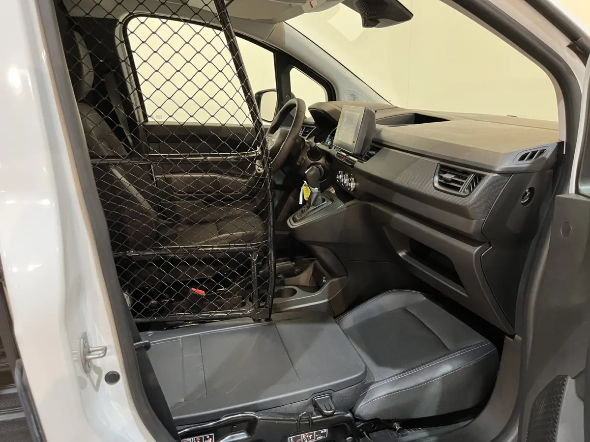N-Connecta L1 44 kWh / 100% elektrisch !! / SOH 99% / Airco / Cruise Control / CarPlay / Camera / 4.900 KM !!