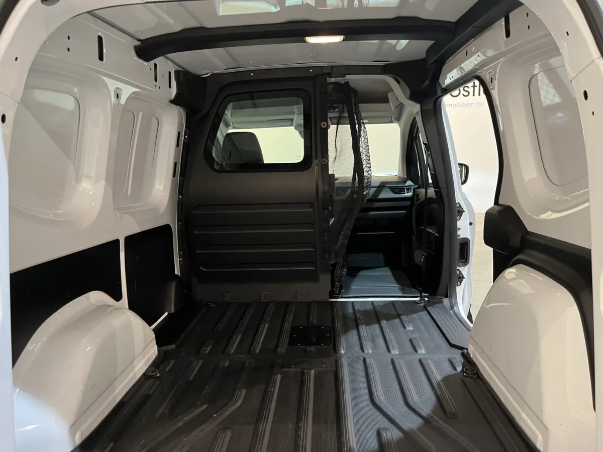 N-Connecta L1 44 kWh / 100% elektrisch !! / SOH 99% / Airco / Cruise Control / CarPlay / Camera / 4.900 KM !!