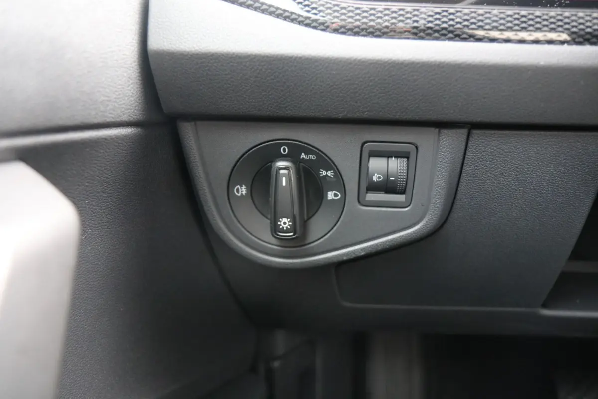 1.0 TSI 95pk DSG Life Edition | App Connect | Clima | Parkeersensoren