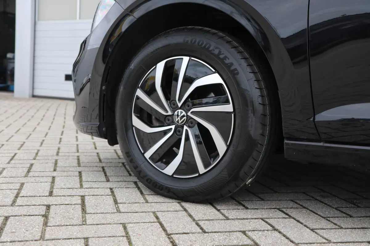 1.0 TSI 95pk DSG Life Edition | App Connect | Clima | Parkeersensoren