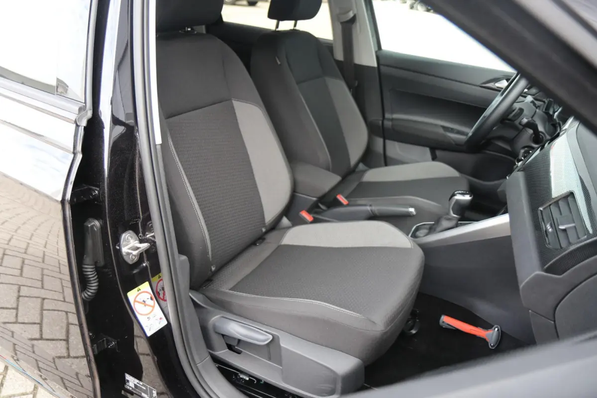 1.0 TSI 95pk DSG Life Edition | App Connect | Clima | Parkeersensoren