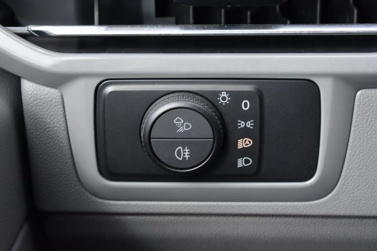 2.0 TDI 170PK Automaat L1 28 Bulli | CAMERA | NAVI | MATRIX LED | APP.CONNECT | STOEL.VERW | DAB | KEYLESS |