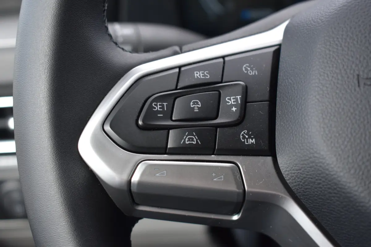2.0 TDI 170PK Automaat L1 28 Bulli | CAMERA | NAVI | MATRIX LED | APP.CONNECT | STOEL.VERW | DAB | KEYLESS |