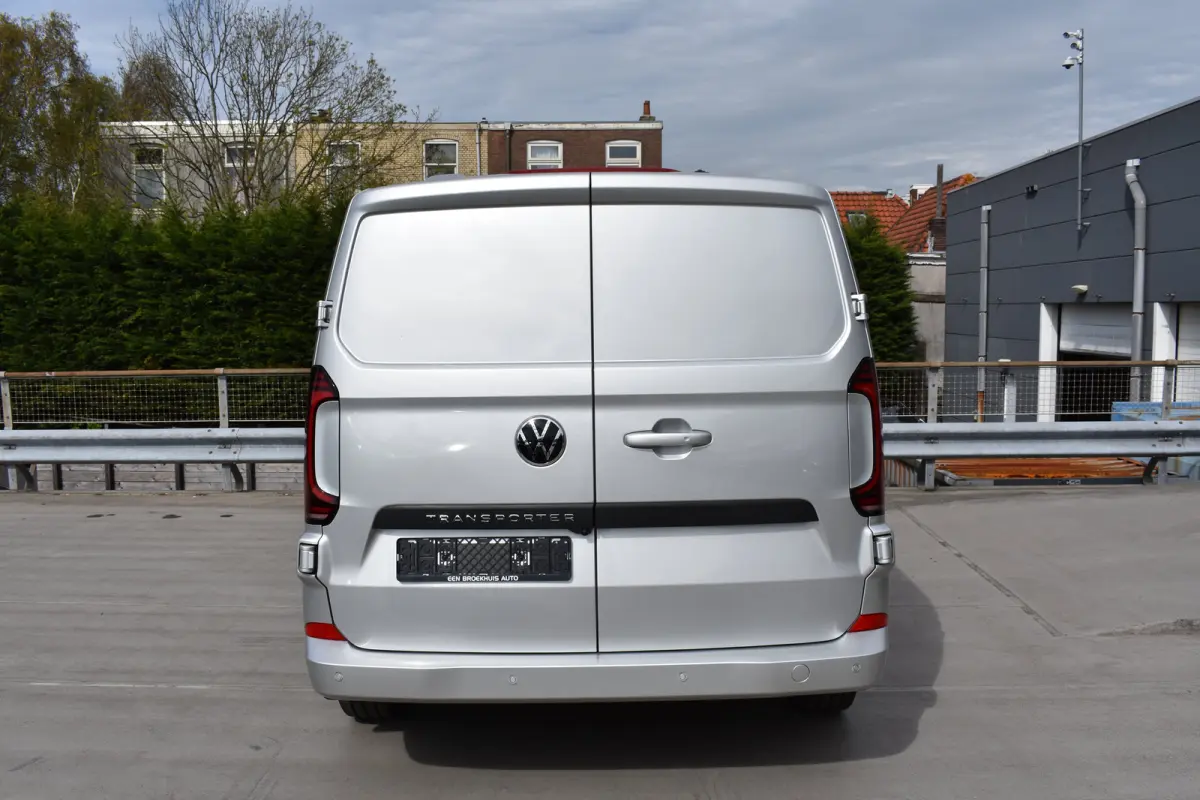 2.0 TDI 170PK Automaat L1 28 Bulli | CAMERA | NAVI | MATRIX LED | APP.CONNECT | STOEL.VERW | DAB | KEYLESS |
