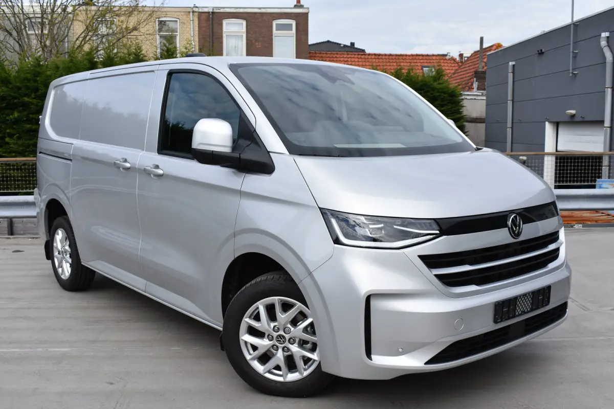 2.0 TDI 170PK Automaat L1 28 Bulli | CAMERA | NAVI | MATRIX LED | APP.CONNECT | STOEL.VERW | DAB | KEYLESS |