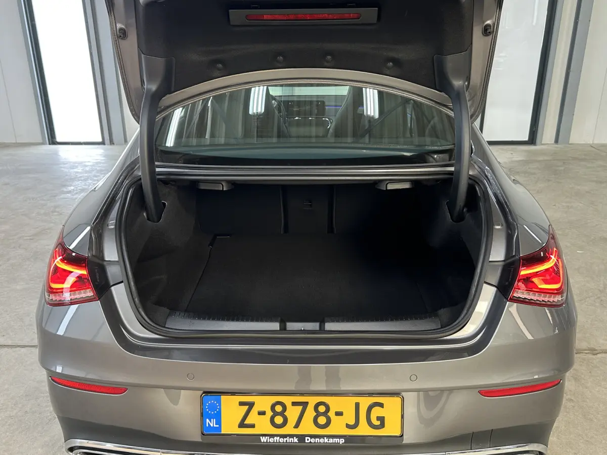 200 AMG Line | Pano | El. stoelen | LED |