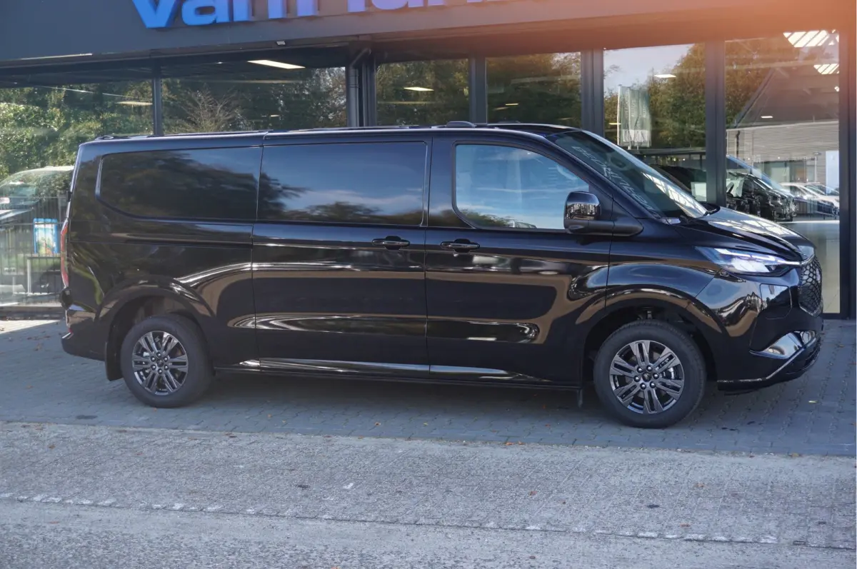 340L 218PK 71KWH Limited Elektrisch AUT BPM VRIJ!! Navi, ACC, 360° Cam, 17" LM!! NR. EC30