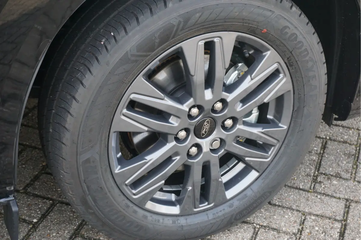 320L 218PK 71KWH Limited Elektrisch AUT BPM VRIJ!! Navi, ACC, 360° Cam, 17" LM!! NR. EC30