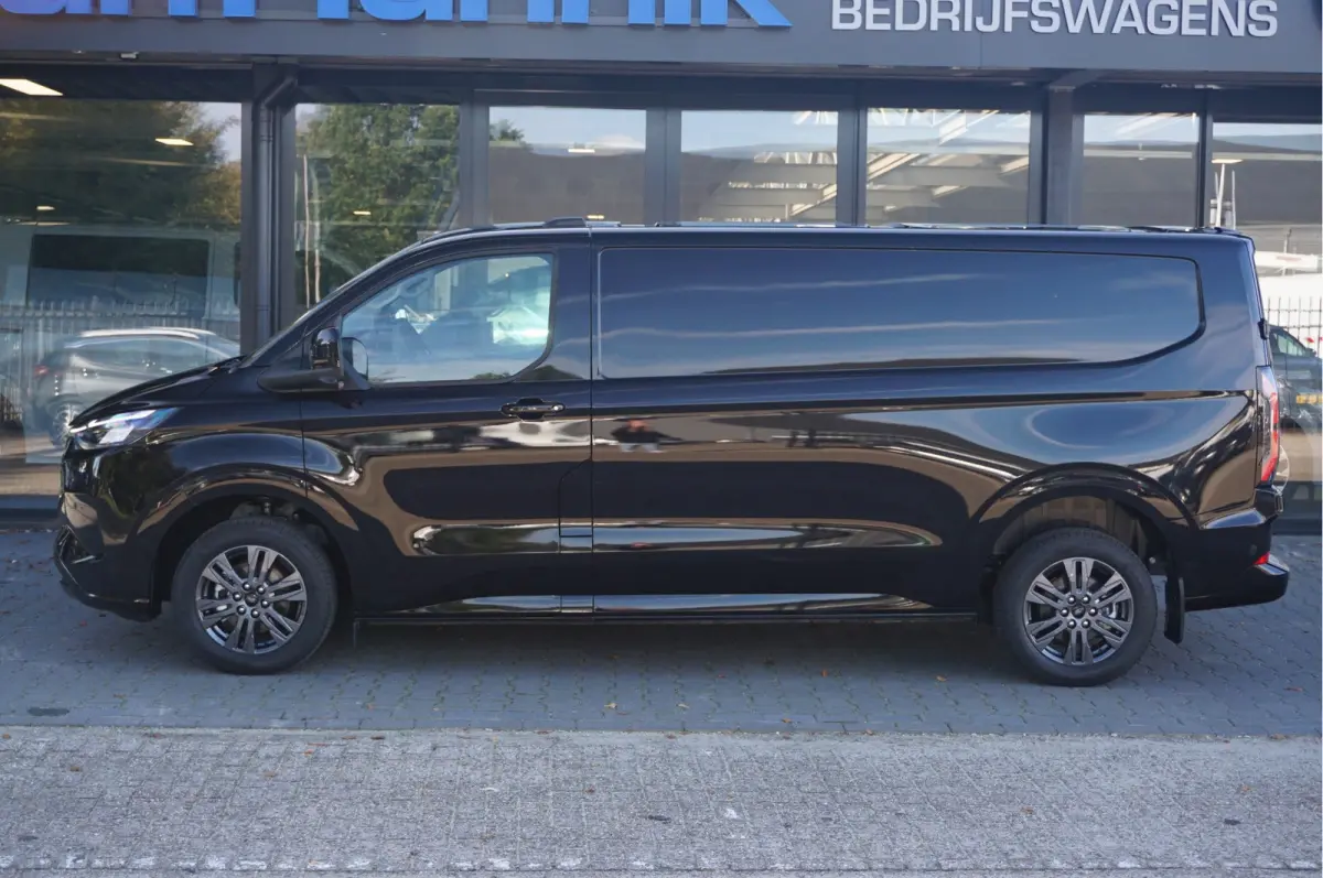 340L 218PK 71KWH Limited Elektrisch AUT BPM VRIJ!! Navi, ACC, 360° Cam, 17" LM!! NR. EC30