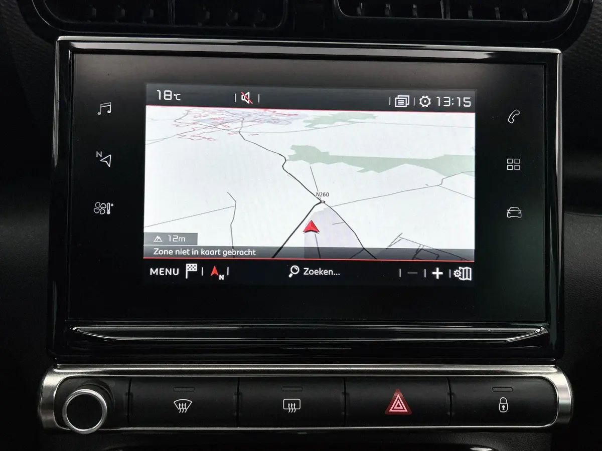 SUV Shine 110pk Automaat | Navigatie | Panoramisch schuif-kanteldak | Achteruitrijcamera | Climate Control | Cruise Control | Parkeersensoren v+a | Apple Carplay / Android Auto | Bluetooth |