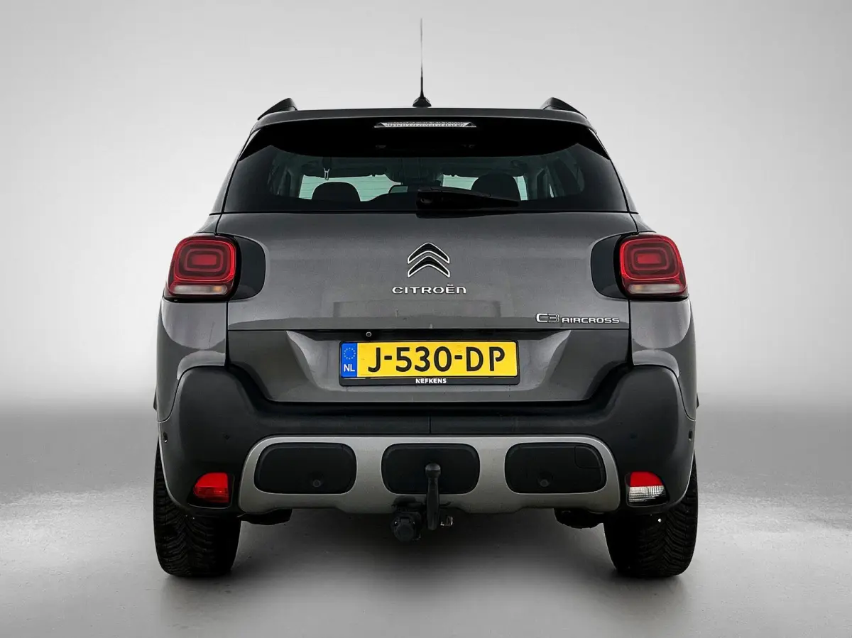 SUV Shine 110pk Automaat | Navigatie | Panoramisch schuif-kanteldak | Achteruitrijcamera | Climate Control | Cruise Control | Parkeersensoren v+a | Apple Carplay / Android Auto | Bluetooth |