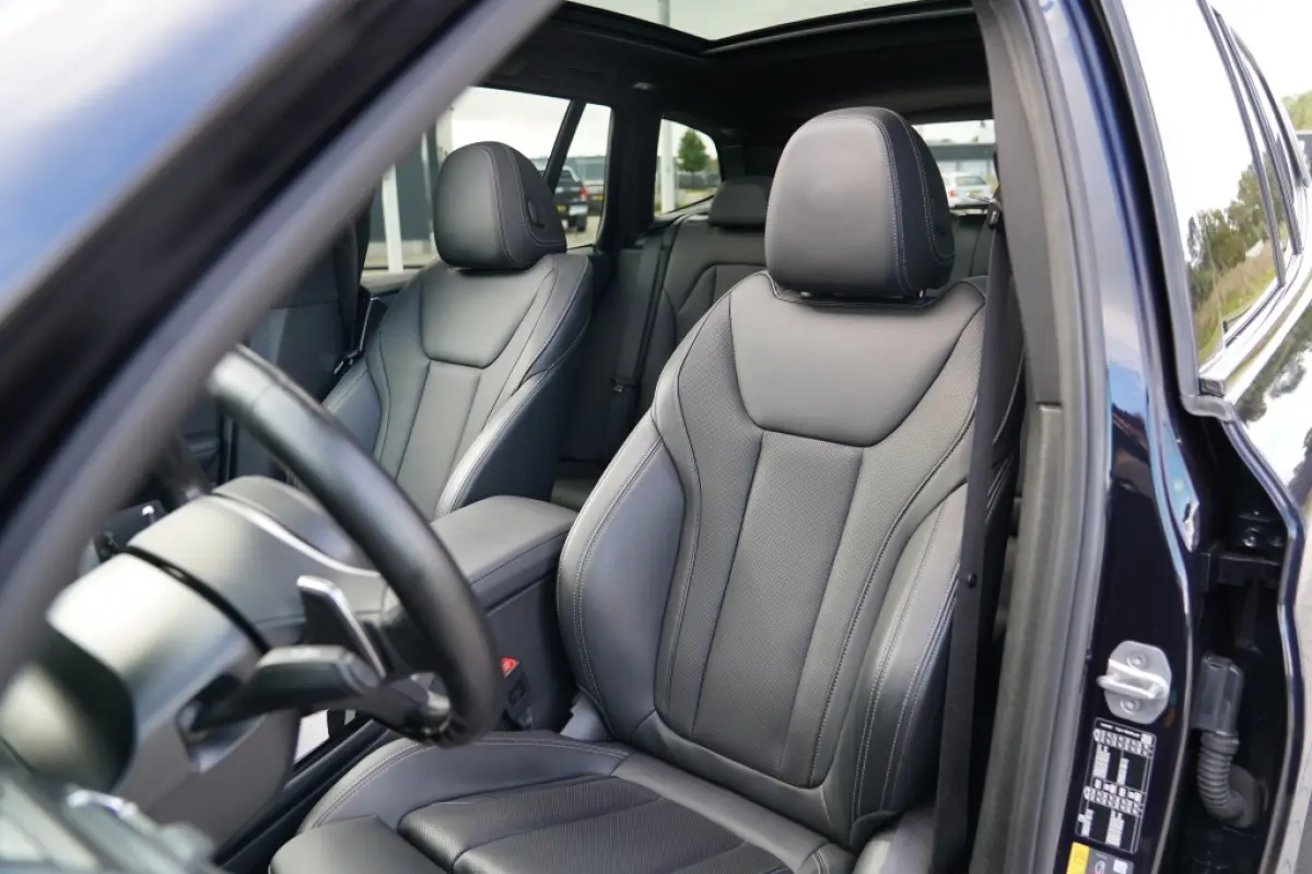 xDrive 30 e M Sport