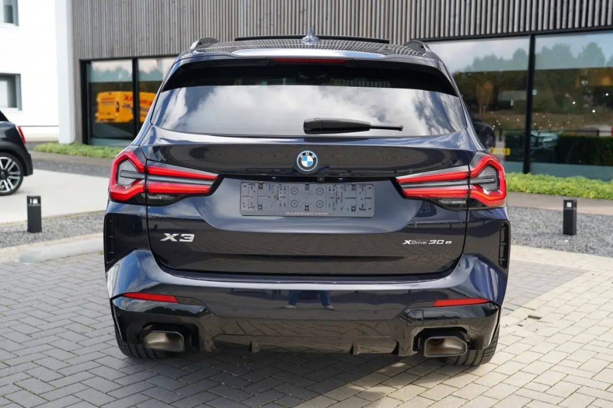 xDrive 30 e M Sport