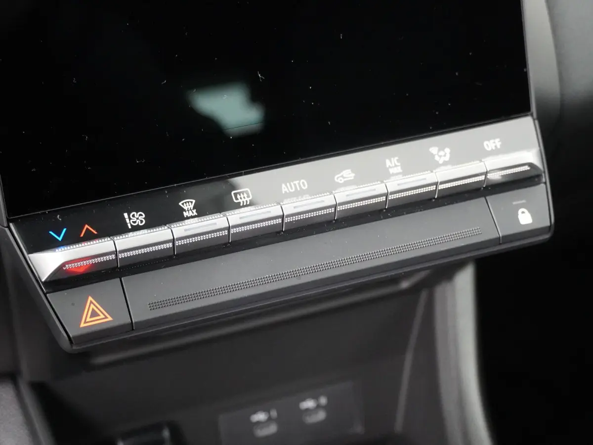 evolution full hybrid E-Tech 160 | pack navigation |