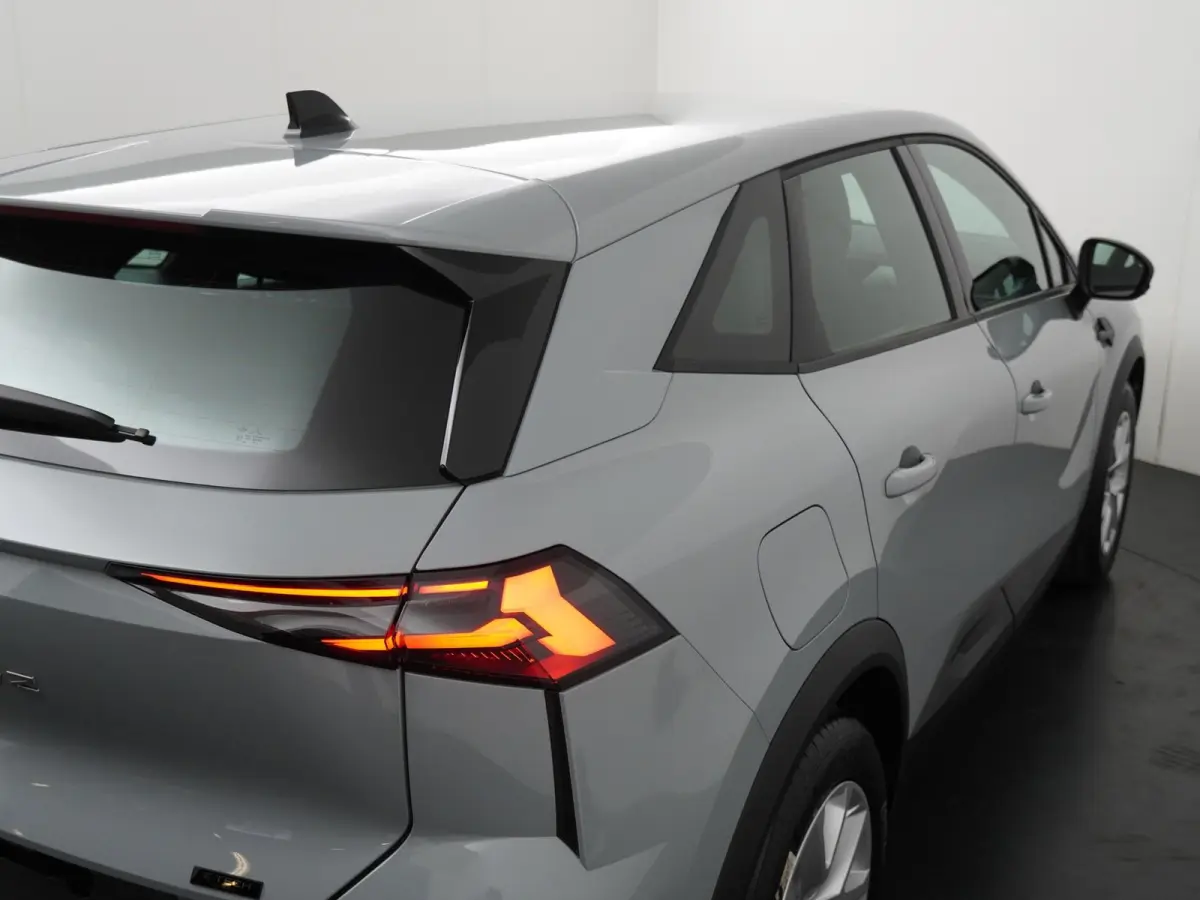 evolution full hybrid E-Tech 160 | pack navigation |