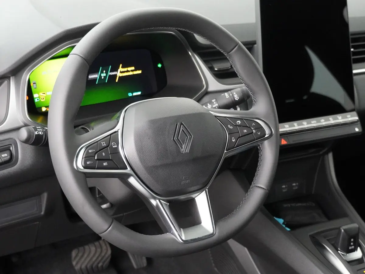 evolution full hybrid E-Tech 160 | pack navigation |